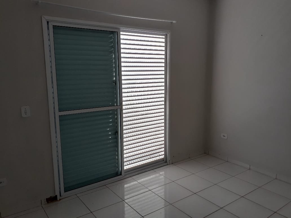 VENDA CASA NO JARDIM PERUIBE.